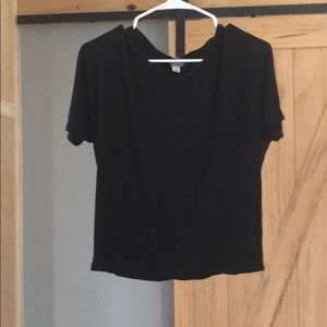 Black t shirt